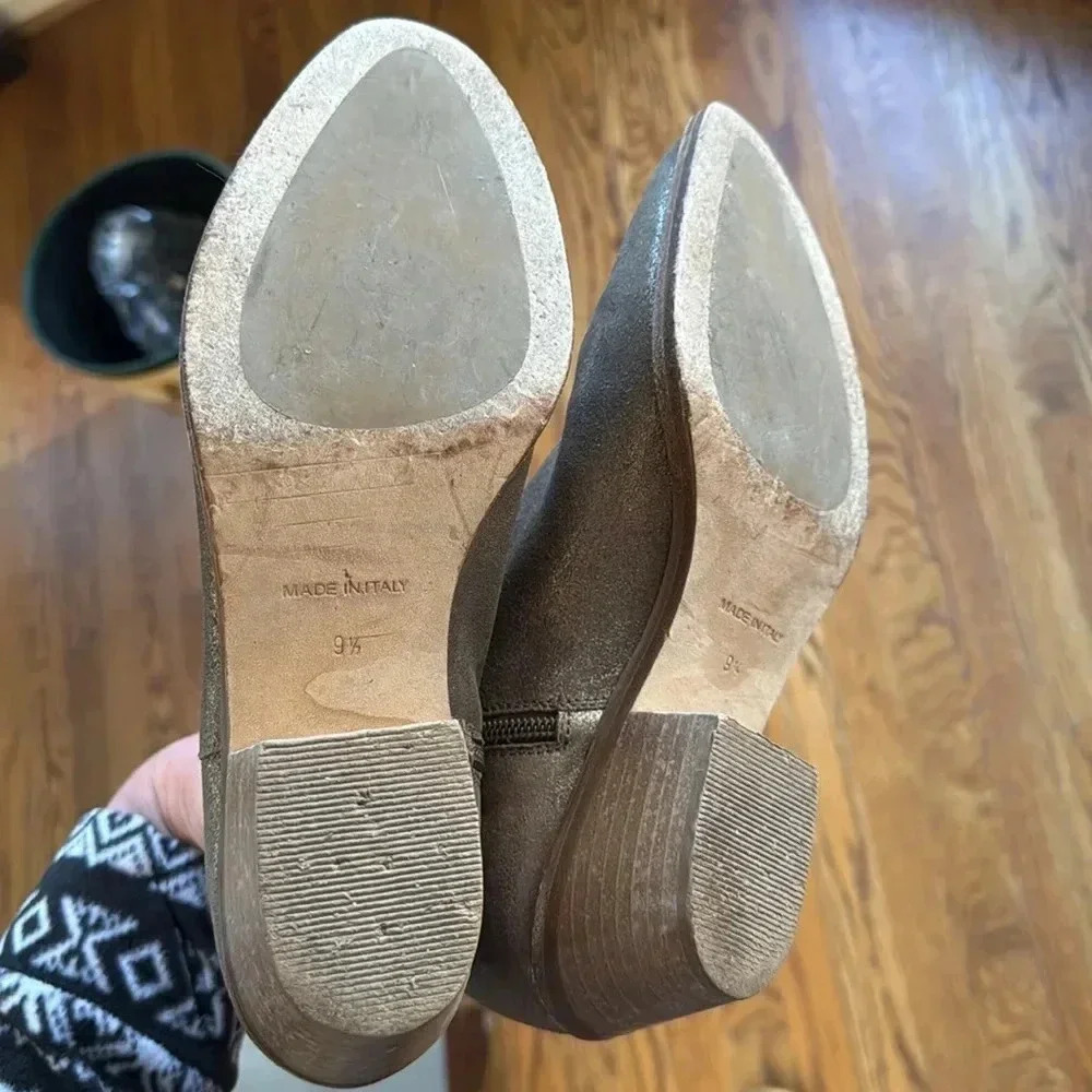 Sparkling golden brown booties size 9.5 - Picture 4 of 6